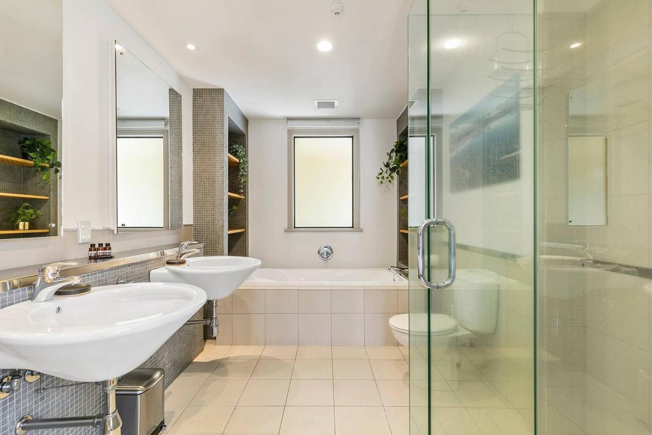 Enormous One Bedroom Beauty In Cbd! Free Parking 奥克兰 外观 照片