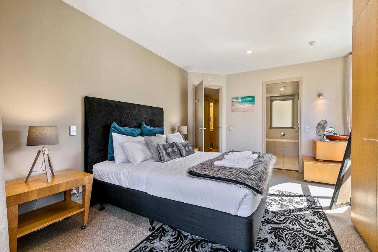 Enormous One Bedroom Beauty In Cbd! Free Parking 奥克兰 外观 照片
