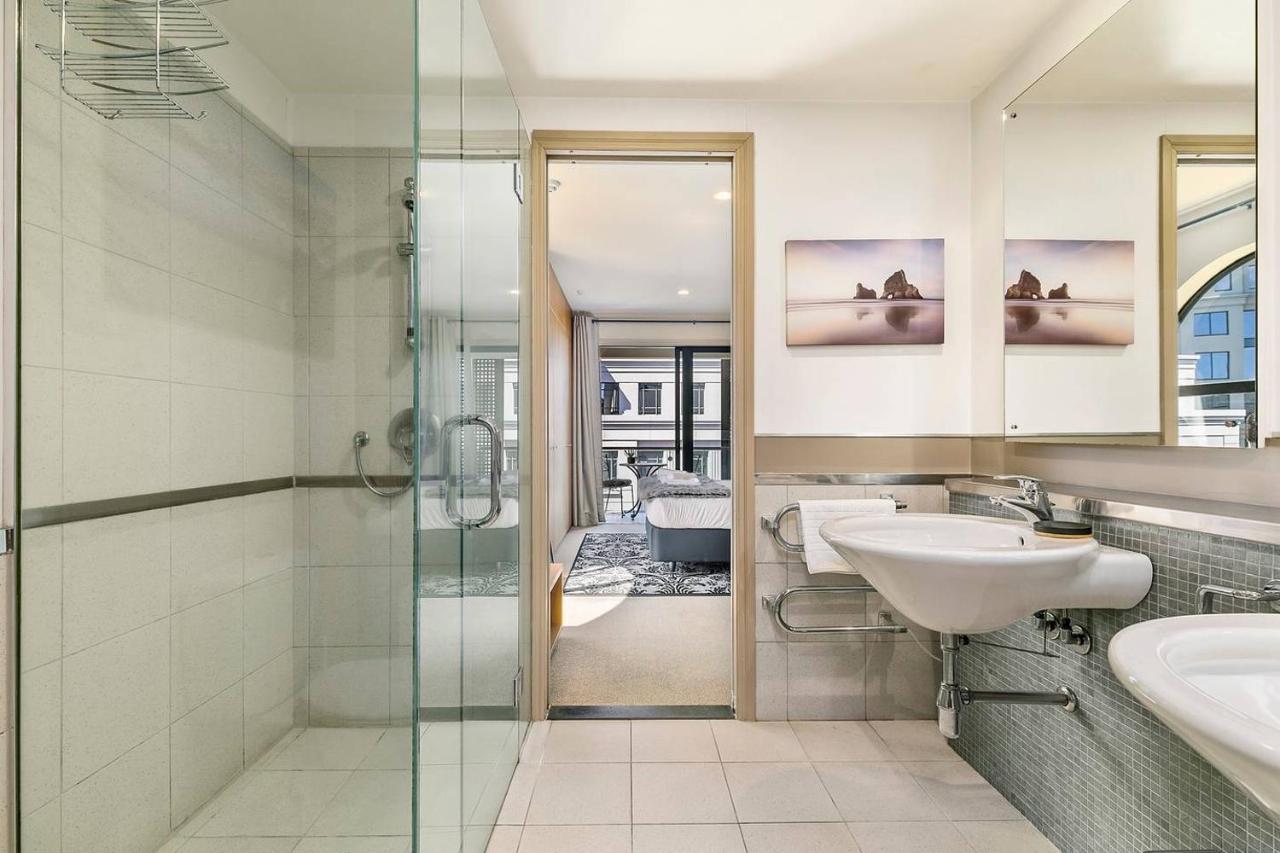 Enormous One Bedroom Beauty In Cbd! Free Parking 奥克兰 外观 照片